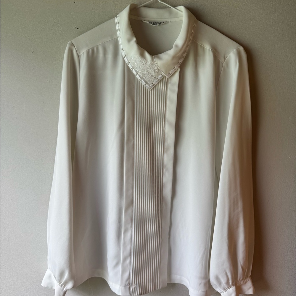 White Pleated Long Sleeve Blouse with Bib Collar
